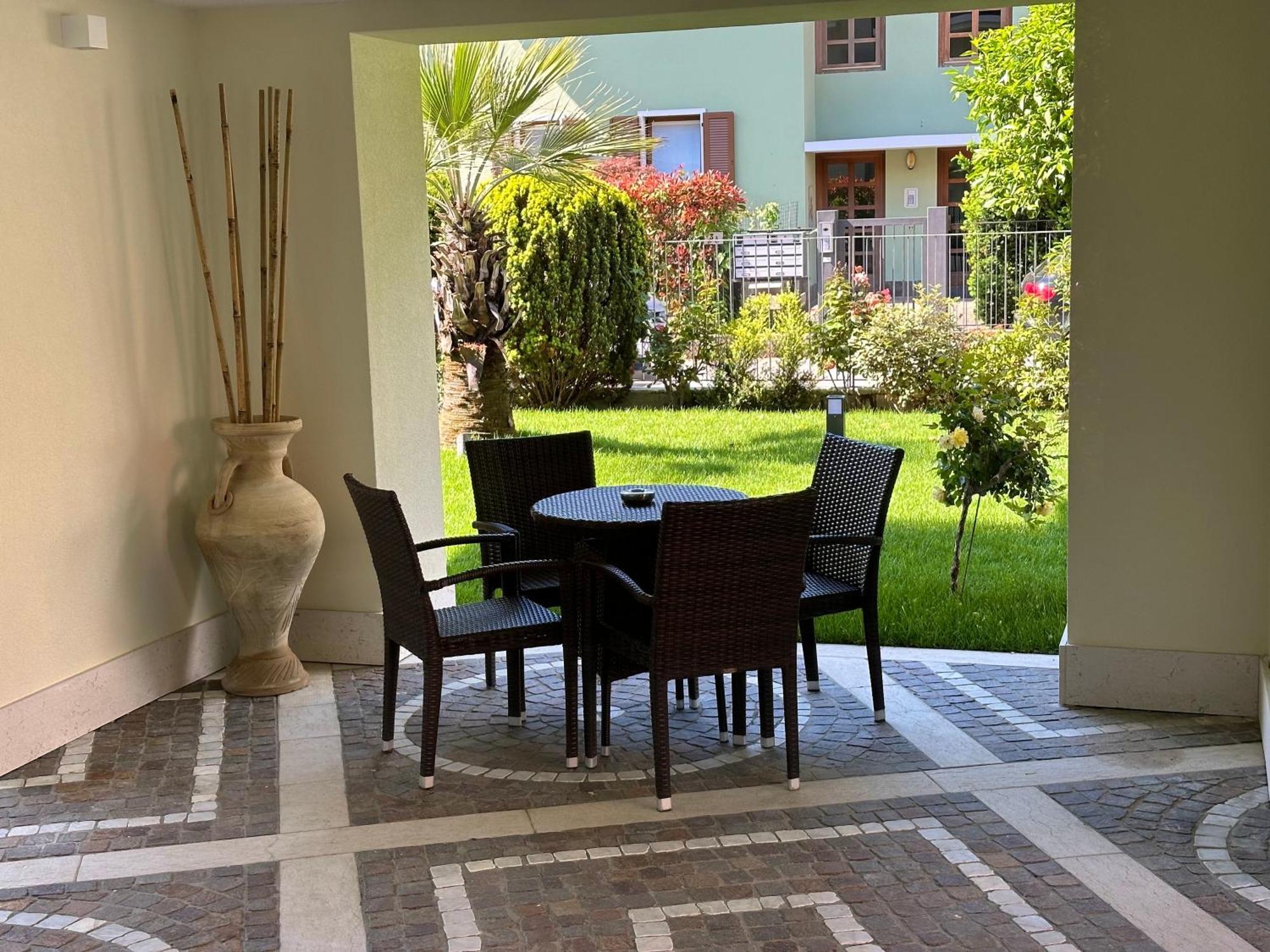 Residence Villa Dalila - Appartamento Dalila Riva del Garda Exteriör bild