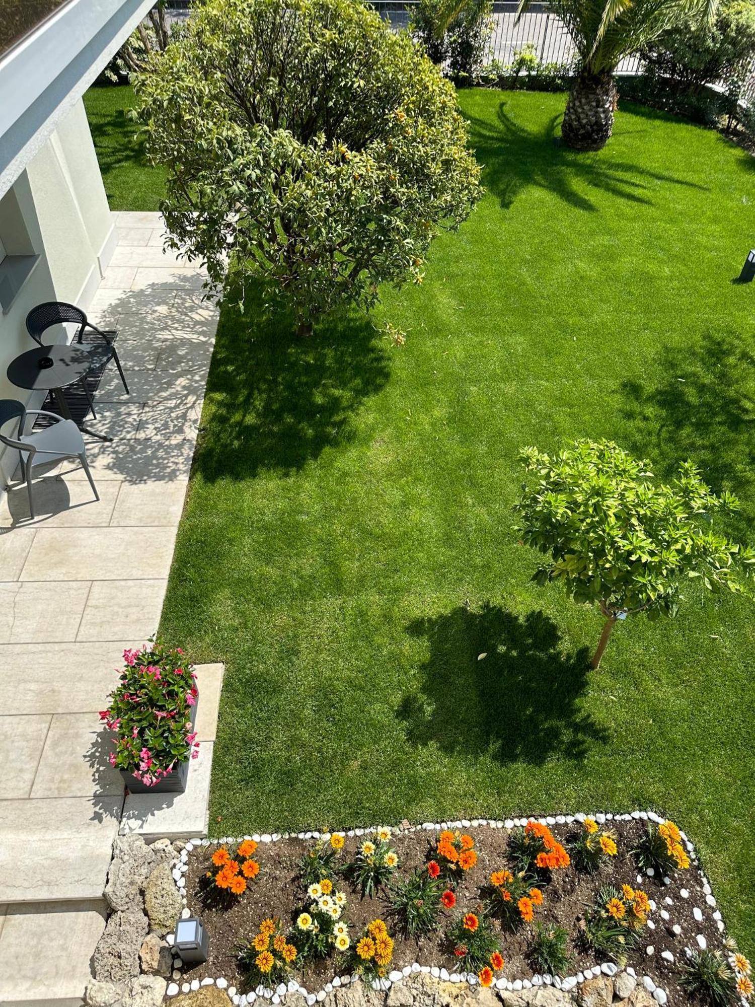 Residence Villa Dalila - Appartamento Dalila Riva del Garda Exteriör bild
